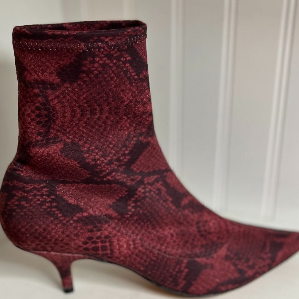 Schutz Red Python snakeskin heel booties Size 7 - image 2